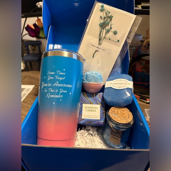 Bundle - Picture 1 of 5